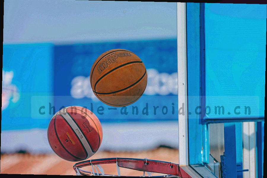 包装箱侧面标签与保修卡并排平铺，批次编号栏位清晰可读